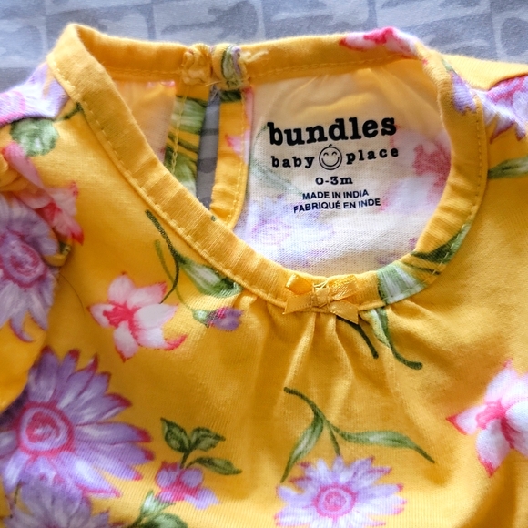 👶5/$20.  Baby Girl Romper - Picture 2 of 2